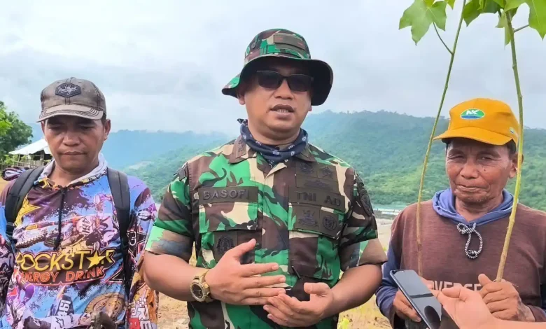 TNI Tegaskan Komitmen Dukung Program Bupati Jarot Sumbawa Hijau Lestari