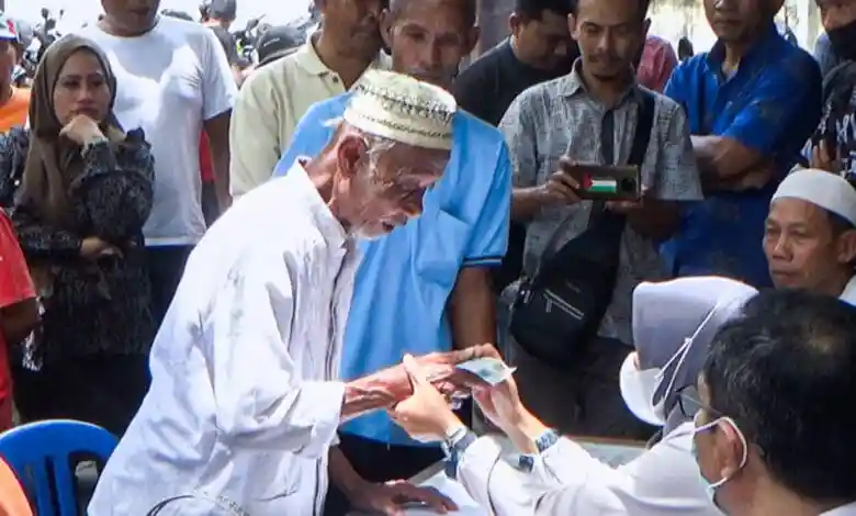 Pemkab Lotim Minta Seluruh Kades Pastikan Data Penerima Bansos