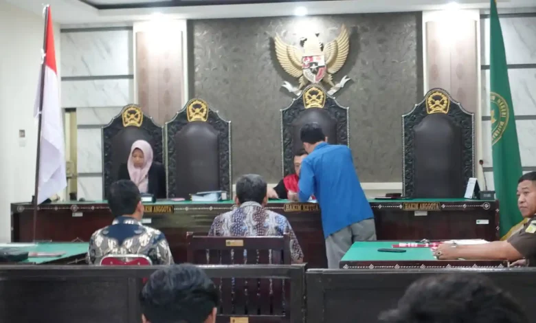 Tanda Tangan Mantan Kajati NTB Jadi Objek Praperadilan Dana “Siluman”