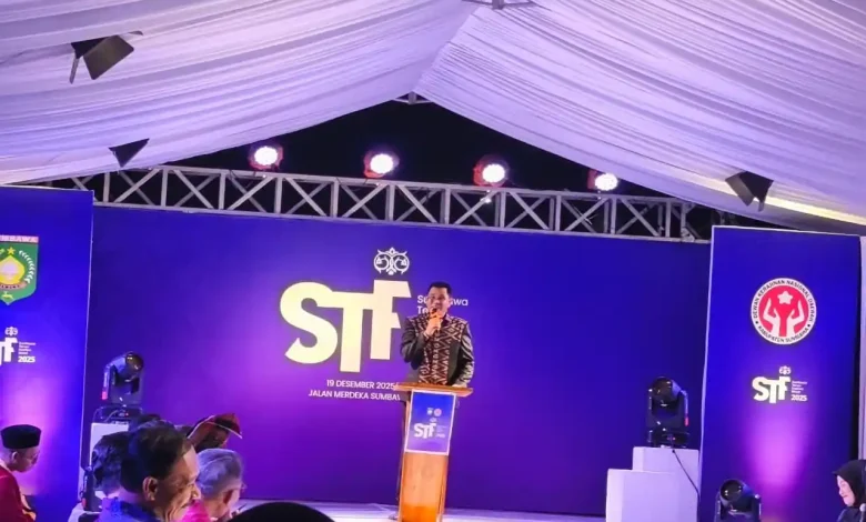 Bupati Jarot Soroti Ancaman Hilangnya Penenun Lokal Sumbawa