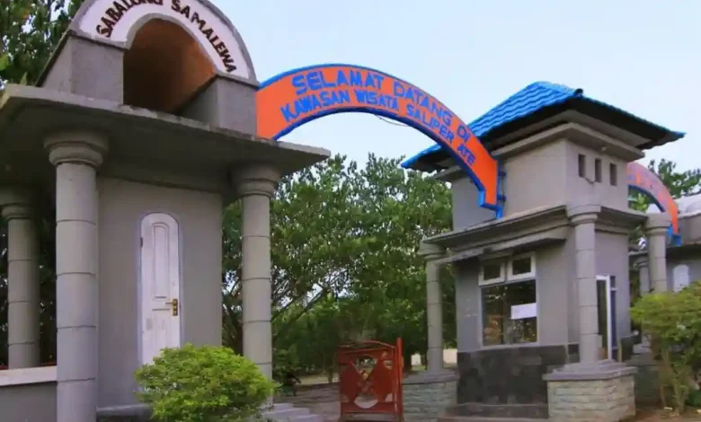 Proyek Penataan Kawasan Pantai Saliper Ate