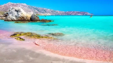 Pantai Pink Jadi yang Terindah di Lombok