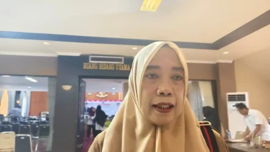 Kepala Dinas PUPR Kota Mataram Lale Widiahning Lift Kantor Baru Wali Kota