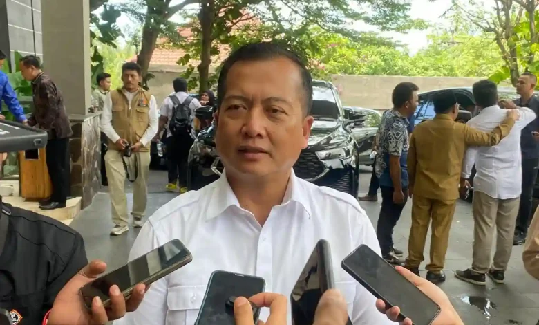 Gubernur NTB Lalu Muhamad Iqbal 518 Honorer Pemprov