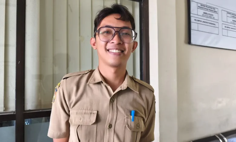 Mediator Hubungan Industrial Dinas Tenaga Kerja dan Transmigrasi Kabupaten Sumbawa Nurfaizi Rahman UMK 2026