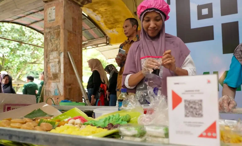 Transaksi QRIS di Pasar Dasan Agung Capai Ratusan Juta