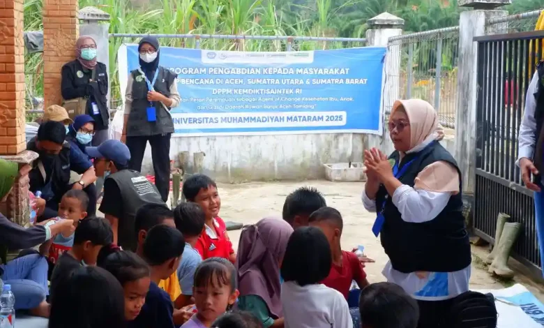 Kegiatan trauma healing Tim Medis Ummat