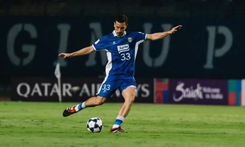 Thom Haye sebagai pemain Persib termahal Januari 2026.