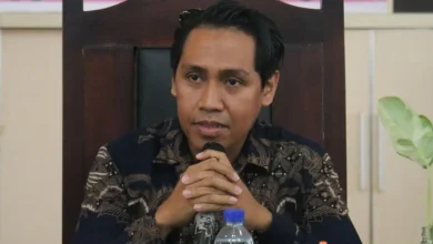 Kepala Keasistenan Pemeriksaan Laporan Ombudsman RI Perwakilan NTB Arya Wiguna Sumbangan di SMA dan SMK