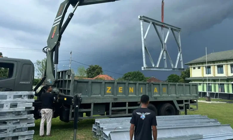 Material Jembatan Bailey untuk Desa Perigi Dikirim dari Bali