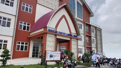 Gedung Sekolah Rakyat di Lombok Timur.