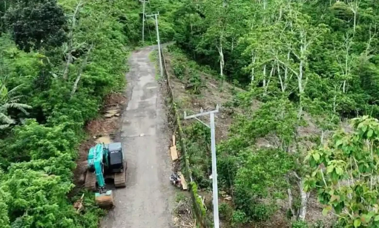 Potret ruas jalan Batudulang - Tepal di Kabupaten Sumbawa
