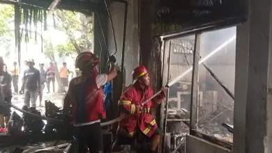 Api Hanguskan Rumah dan Tempat Usaha Warga di Sumbawa