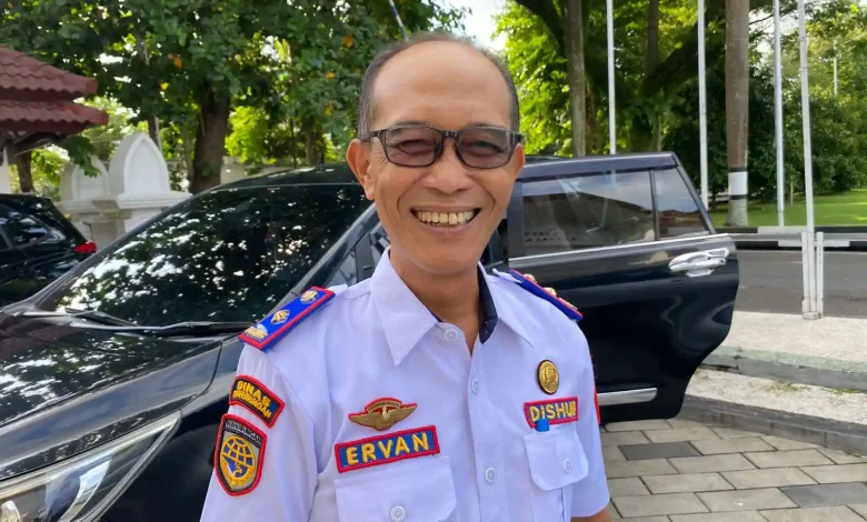 Kepala Dinas Perhubungan Provinsi NTB Ervan Anwar Pemasangan PJU