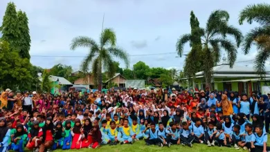 Bupati Jarot Pimpin Gerakan 1 Siswa 1 Pohon