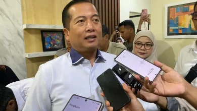 Gubernur NTB Lalu Muhamad Iqbal Pejabat Eselon II Pemprov