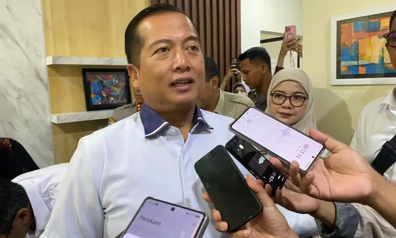 Gubernur NTB Lalu Muhamad Iqbal Pejabat Eselon II Pemprov