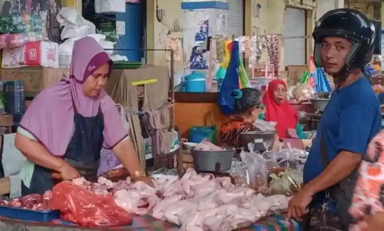 Daging Ayam Picu Inflasi di Kota Mataram