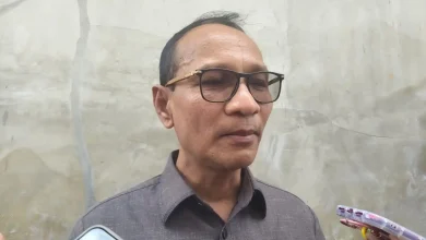 Wali Kota Mataram Mohan Roliskana