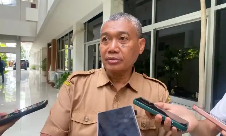 Kepala Bidang Perlindungan Konsumen Dinas Perindustrian dan Perdagangan NTB Muhammad Taufieq Hidayat Pejabat Didemosi