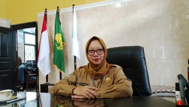 Kepala SMPN 15 Mataram Sri Wahyu Indriani Sampah MBG