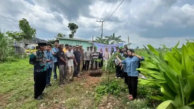 Mahasiswa KKN Unram Perkenalkan Garbage Pit di Desa Pijot Utara