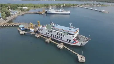 Penyeberangan Kayangan - Poto Tano