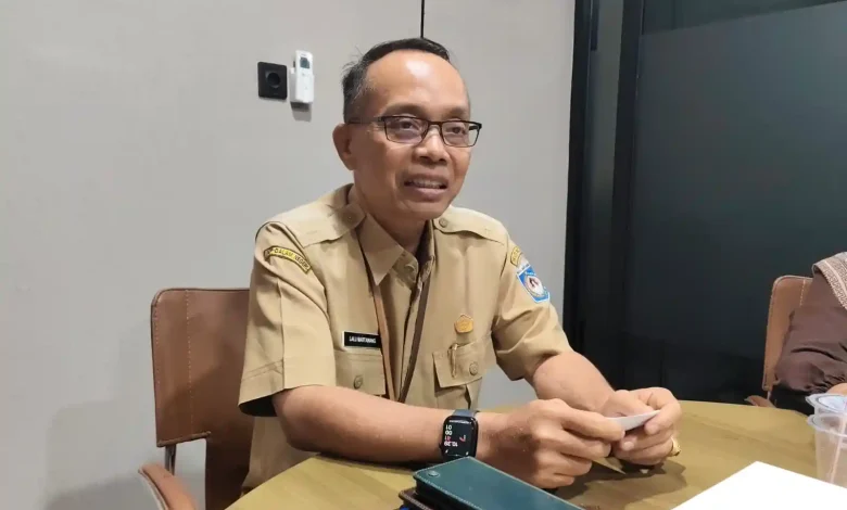 Asisten I Setda Kota Mataram Lalu Martawang Jemaah Calon Haji Pemkot 2026