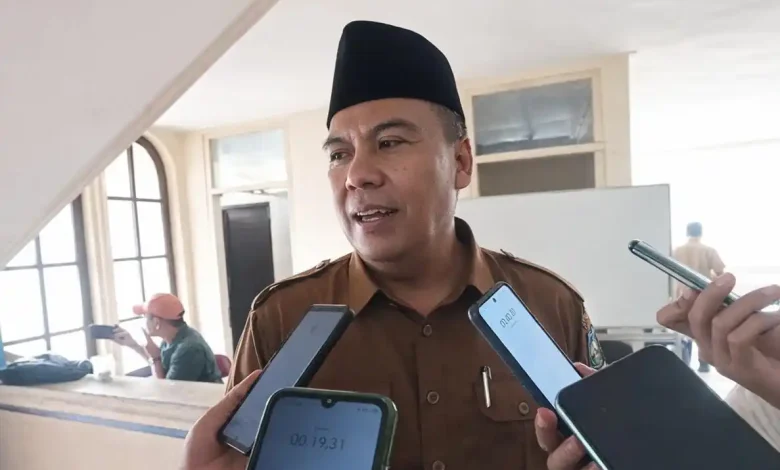 Plt Kepala Dinas Dikpora Provinsi NTB Surya Bahari Perda BPP