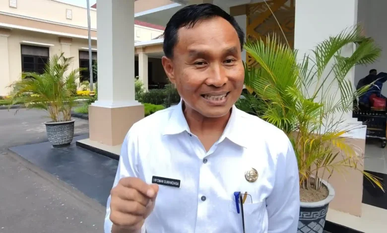 Kepala Brida Kota Mataram I Nyoman Suwandiasa Kawasan Bisnis Cakranegara
