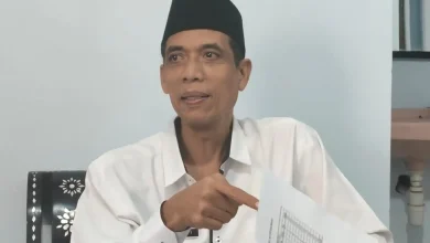 Kepala Dinas Pertanian Kota Mataram Lalu Jauhari Petani