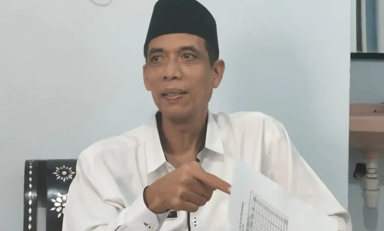 Kepala Dinas Pertanian Kota Mataram Lalu Jauhari Petani