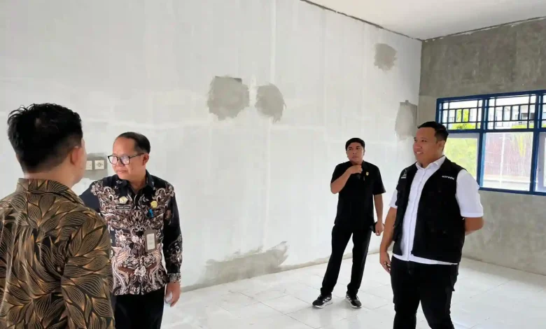 Sidak DPRD Bongkar Proyek SMPN 17 Mataram yang Amburadul 