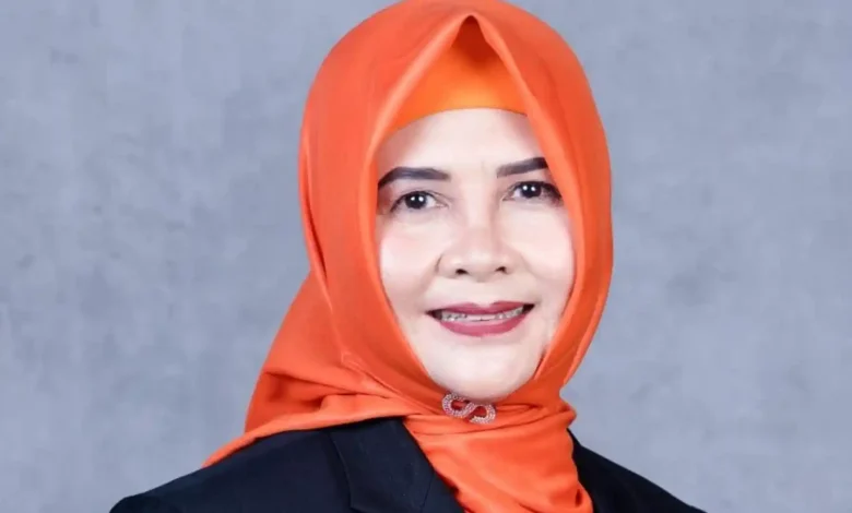 Anggota Komisi I DPRD Kota Mataram Baiq Zuhar Parhi Sistem Elektronik Pemkot