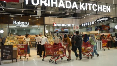 Pengunjung LOTTE Mart Wholesale Mataram