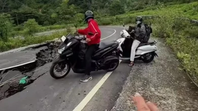 Jalan Rusak di Buwun Mas Sekotong Lombok Barat