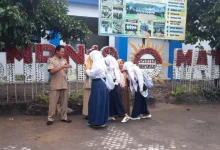 Kebijakan Lima Hari Sekolah di SMPN 10 Mataram