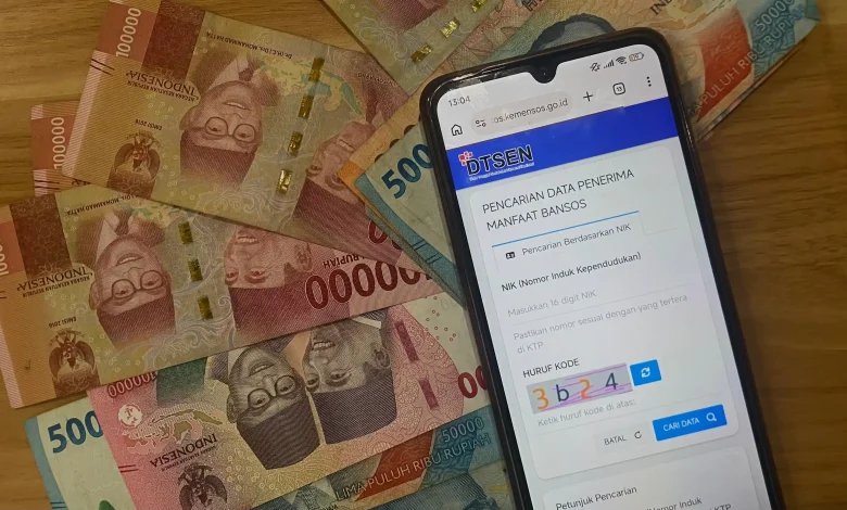 Ilustrasi Bansos Cair Jelang Lebaran 2026.