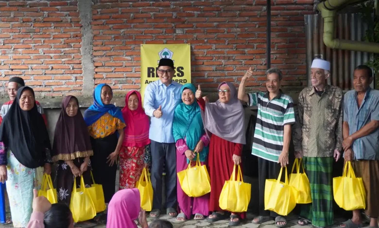 Ketua DPRD Kota Mataram Abdul Malik Mendengar Aspirasi Lansia