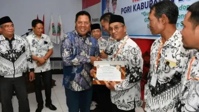 Bupati Iron Singgung soal Jual Beli Jabatan di Konferensi Kerja PGRI Lombok Timur