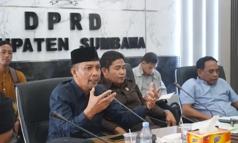 Wakil Ketua I DPRD Kabupaten Sumbawa Berlian Rayes