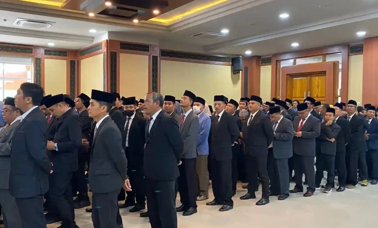 Gubernur Iqbal Lantik 392 Pejabat Eselon III dan IV Pemprov NTB