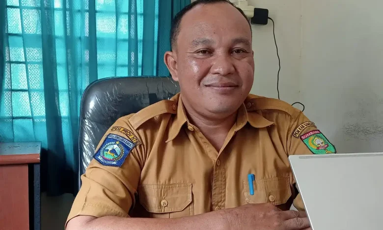 Kepala Bidang Administrasi Pemerintahan Desa DPMD Kabupaten Sumbawa Hendra Wirawan Kepala Desa Jotang Mengundurkan Diri