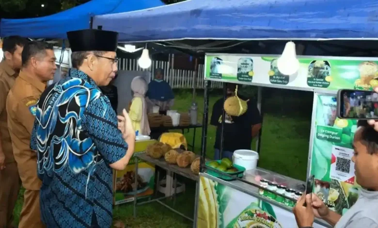 Wabup Lotim Resmikan Bazar Ramadan di Kantor Camat Selong