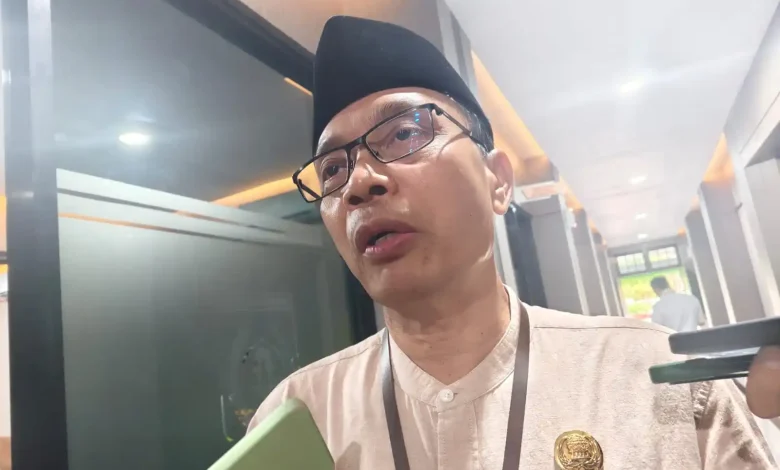 Asisten I Setda Kota Mataram Lalu Martawang Relokasi PKL ke Eks Bandara Selaparang