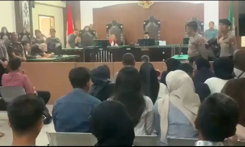 Sidang Perdana Kasus Kematian Mahasiswi Unram