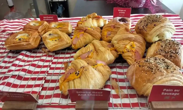 Merona Bakehaus Toko Roti di Mataram