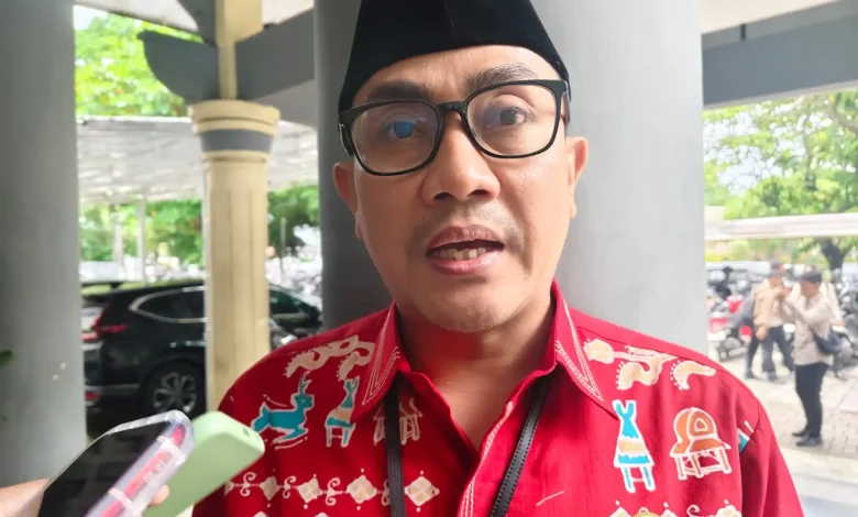 Kepala Dinas Kesehatan Kota Mataram dr. Emirald Isfihan Puskesmas