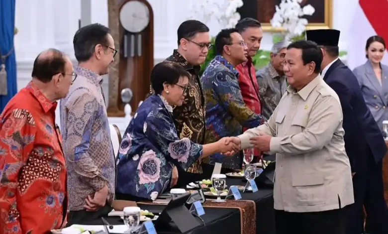 Prabowo Bertemu Mantan Menlu dan Wamenlu di Istana