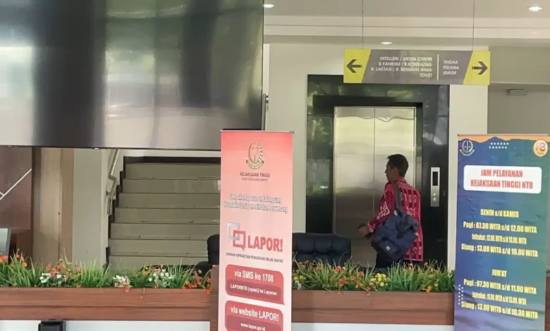 Kepala SMKN 1 Bayan Diperiksa Jaksa Kasus DAK Dikbud NTB Rp42 Miliar